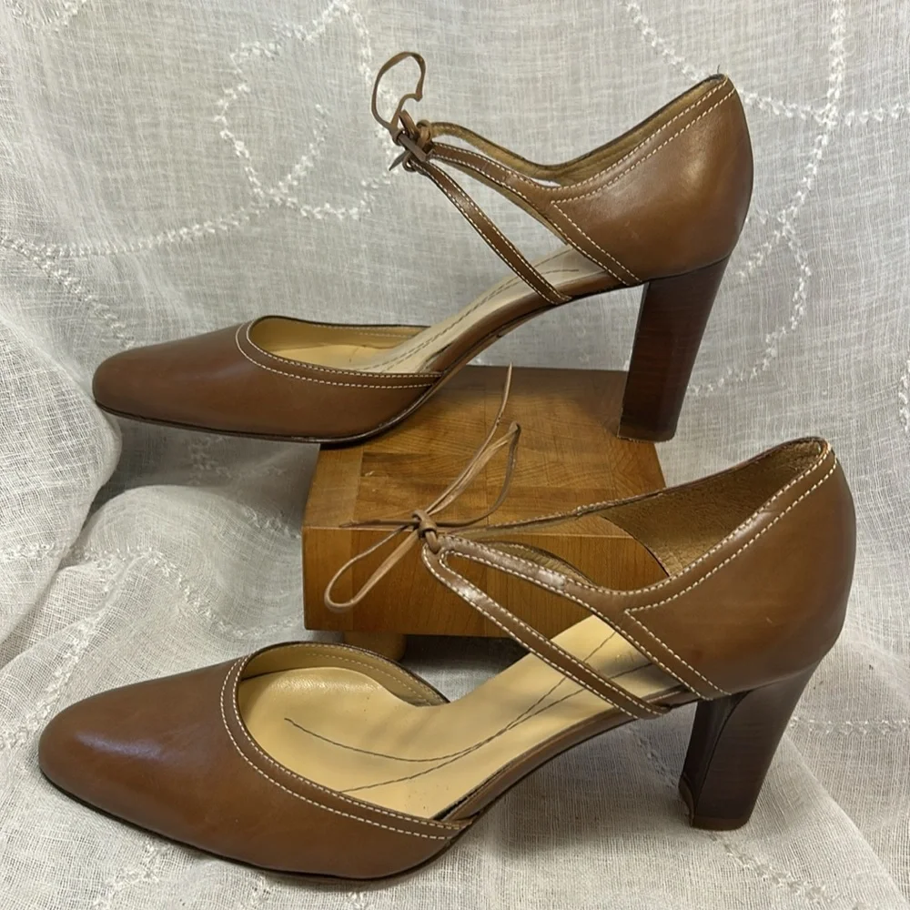 NWOT Kate Spade super soft glove leather elegant heels